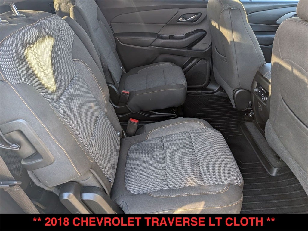 2018 Chevrolet Traverse LT Cloth w/1LT