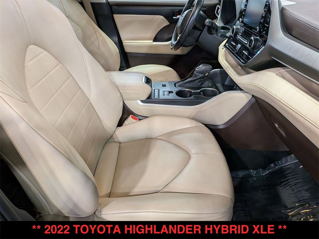 2022 Toyota Highlander Hybrid XLE
