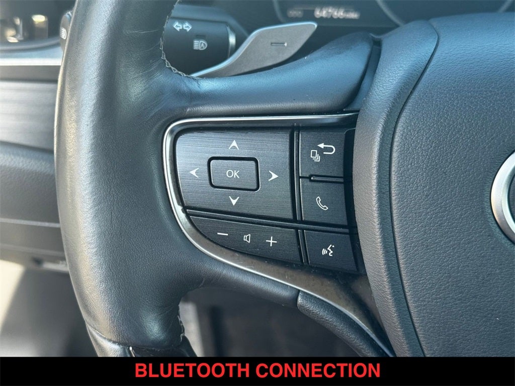 2019 Lexus ES 300h Luxury