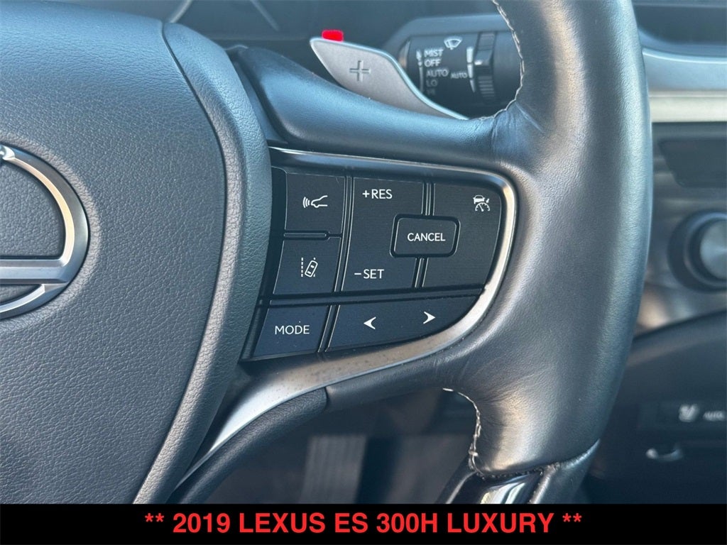 2019 Lexus ES 300h Luxury