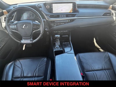 2019 Lexus ES 300h Luxury