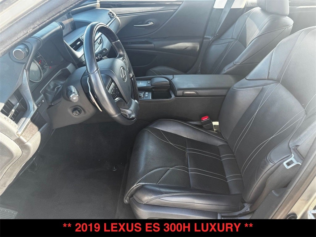 2019 Lexus ES 300h Luxury