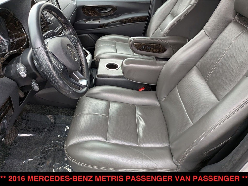 2016 Mercedes-Benz Metris Passenger Base