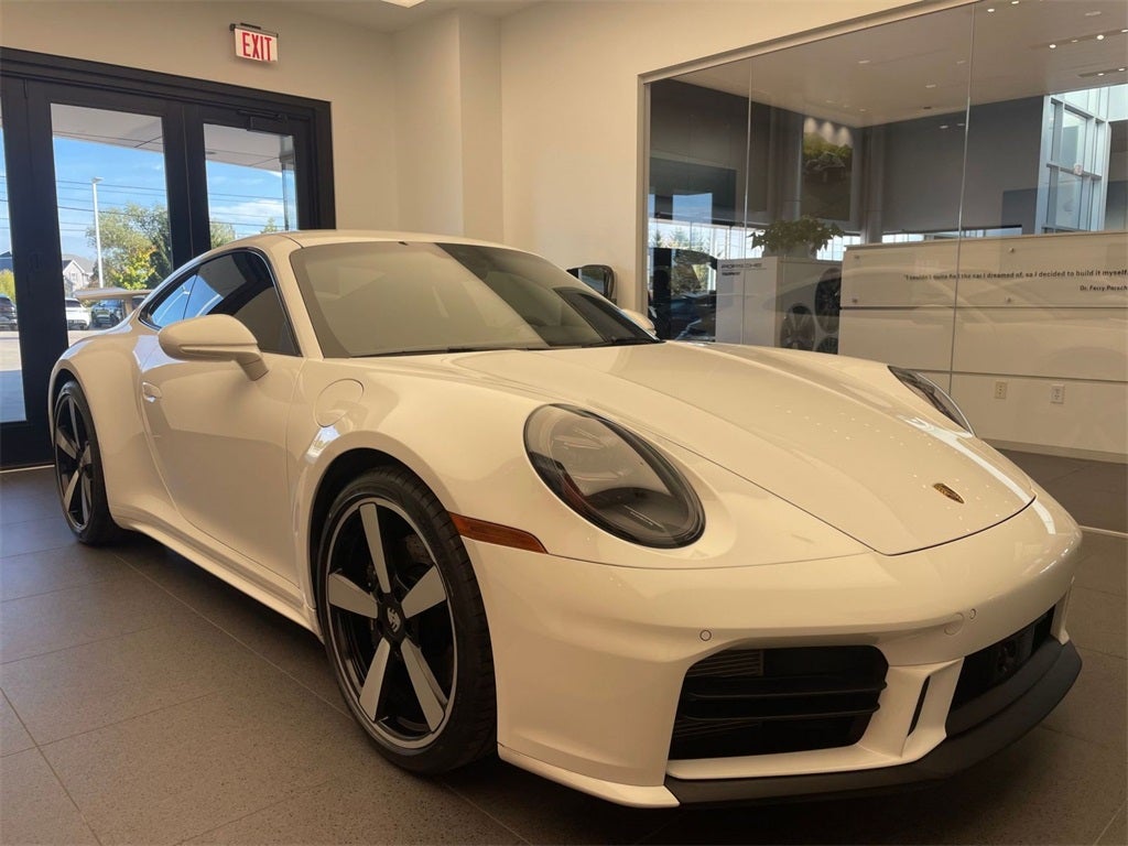 2025 Porsche 911 Carrera