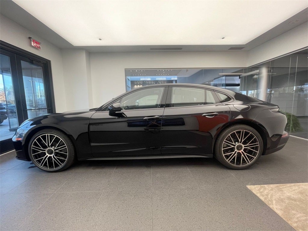 2026 Porsche Panamera Turbo