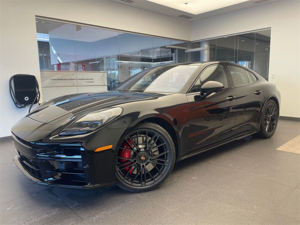 2026 Porsche Panamera GTS