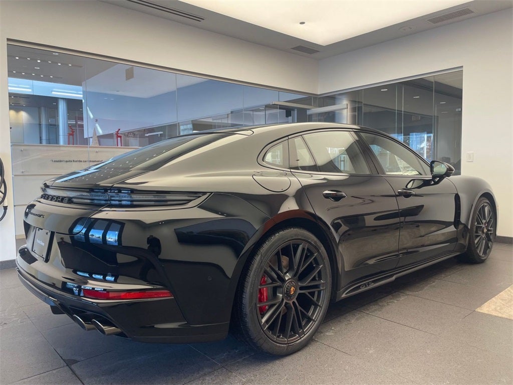 2026 Porsche Panamera GTS