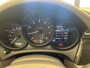 2023 Porsche Macan AWD