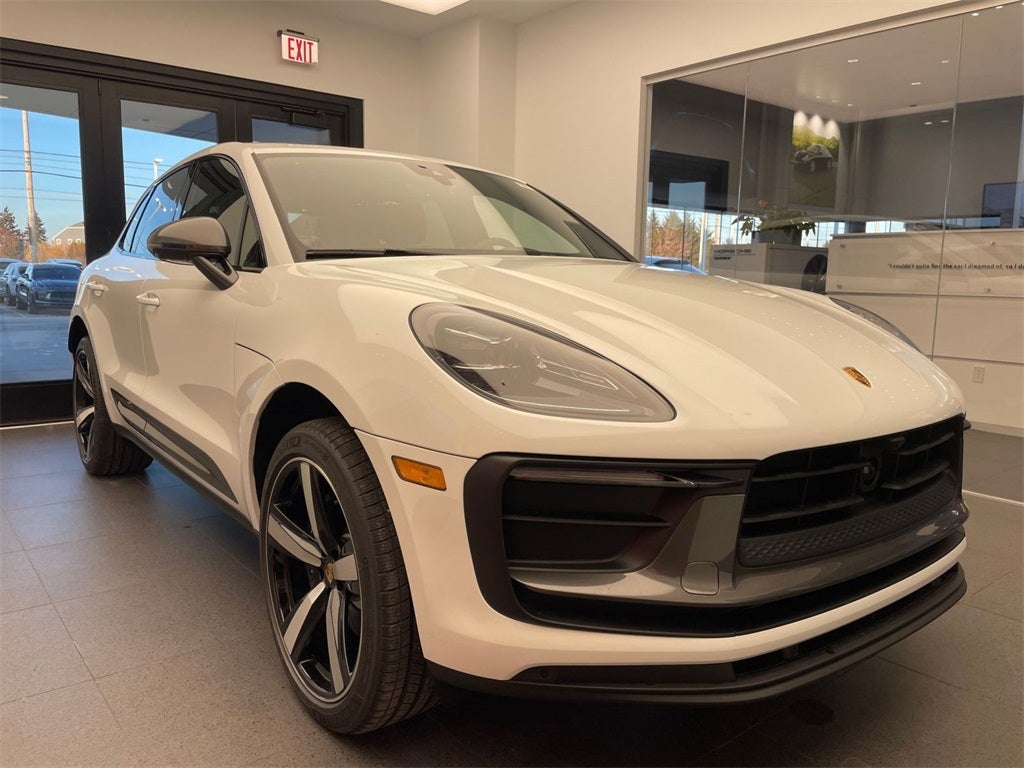 2026 Porsche Macan T