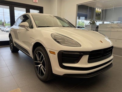 2025 Porsche Macan Base