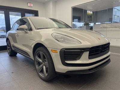 2025 Porsche Macan Base