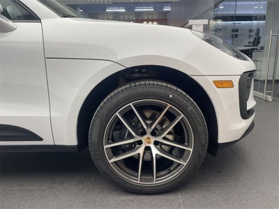 2026 Porsche Macan Base