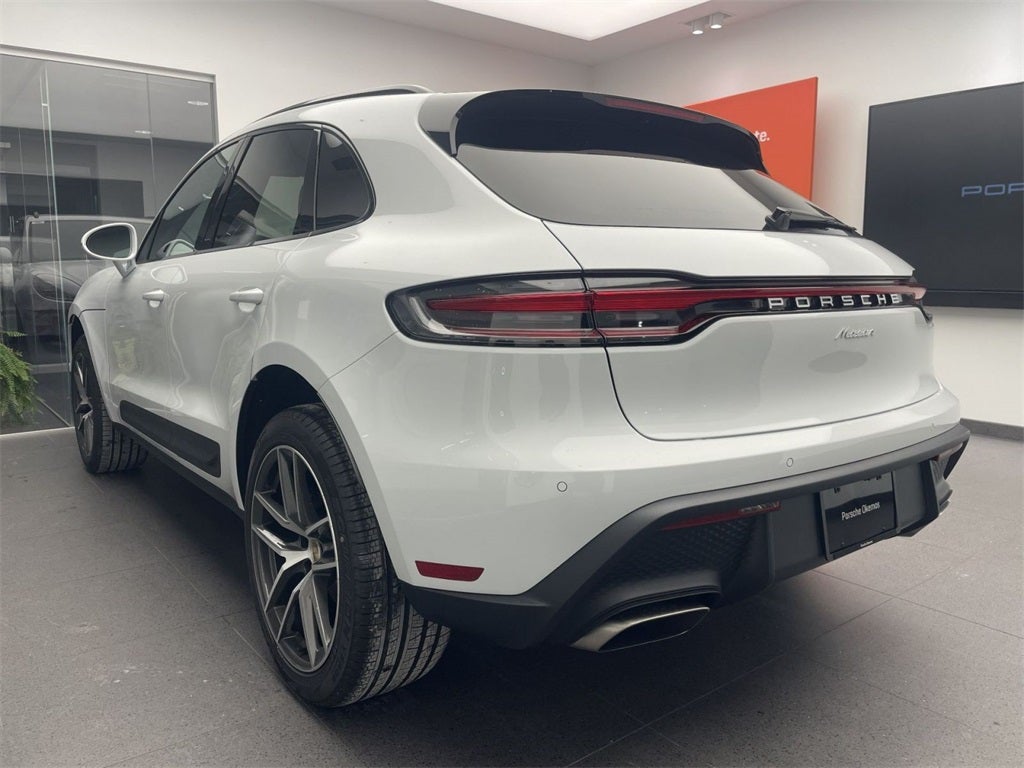 2026 Porsche Macan Base