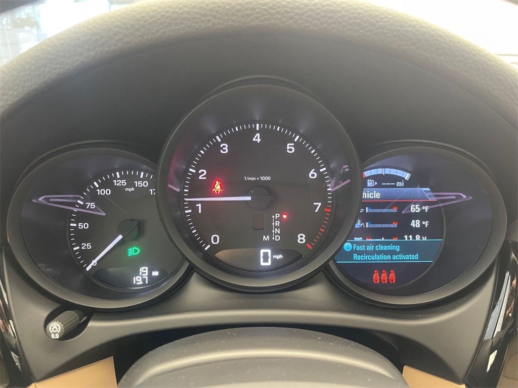 2026 Porsche Macan Base