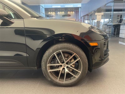 2026 Porsche Macan Base