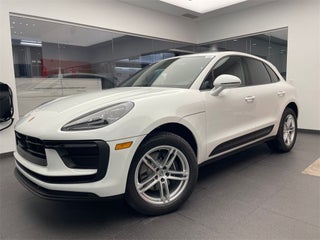 2026 Porsche Macan Base