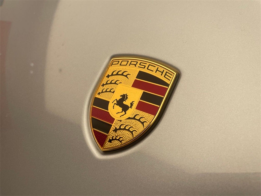 2026 Porsche Macan Base