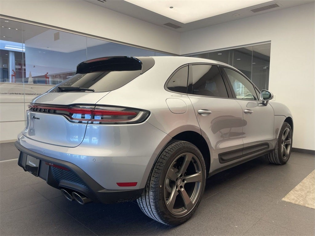 2026 Porsche Macan Base