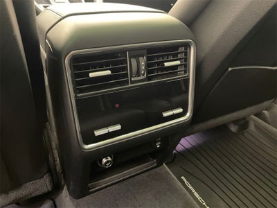2022 Porsche Cayenne Platinum Edition