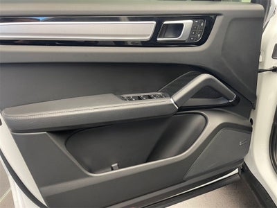 2022 Porsche Cayenne Platinum Edition