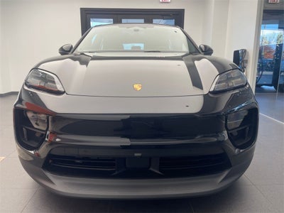 2025 Porsche Macan 4S