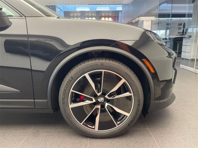 2025 Porsche Macan 4S