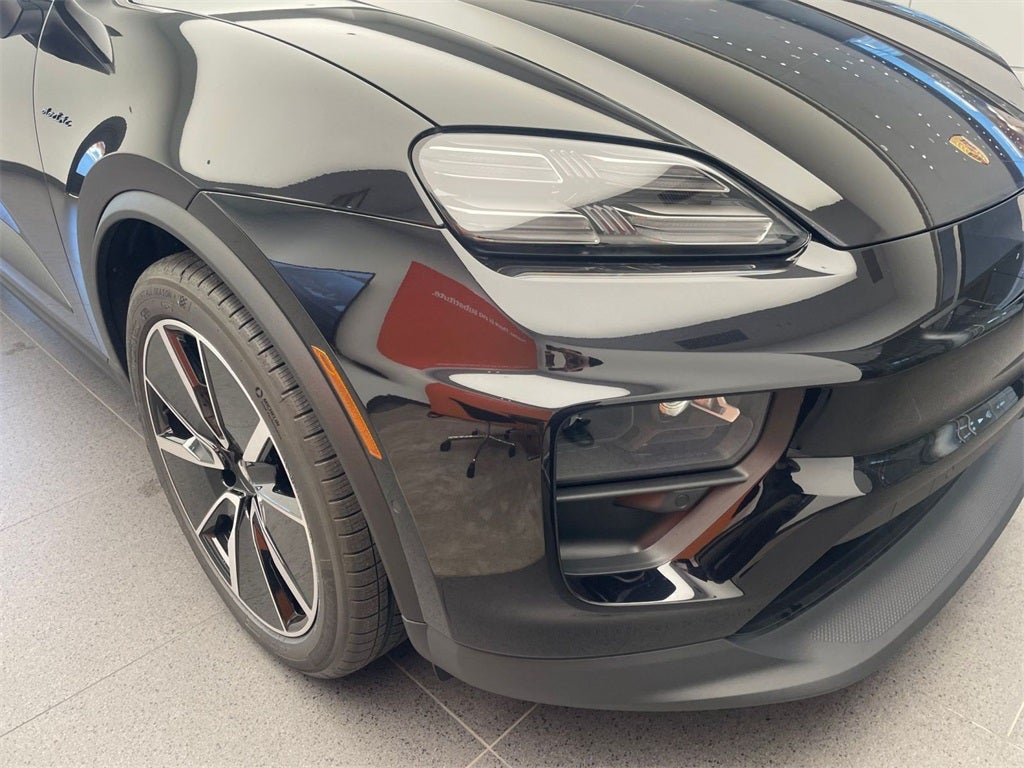 2025 Porsche Macan 4S