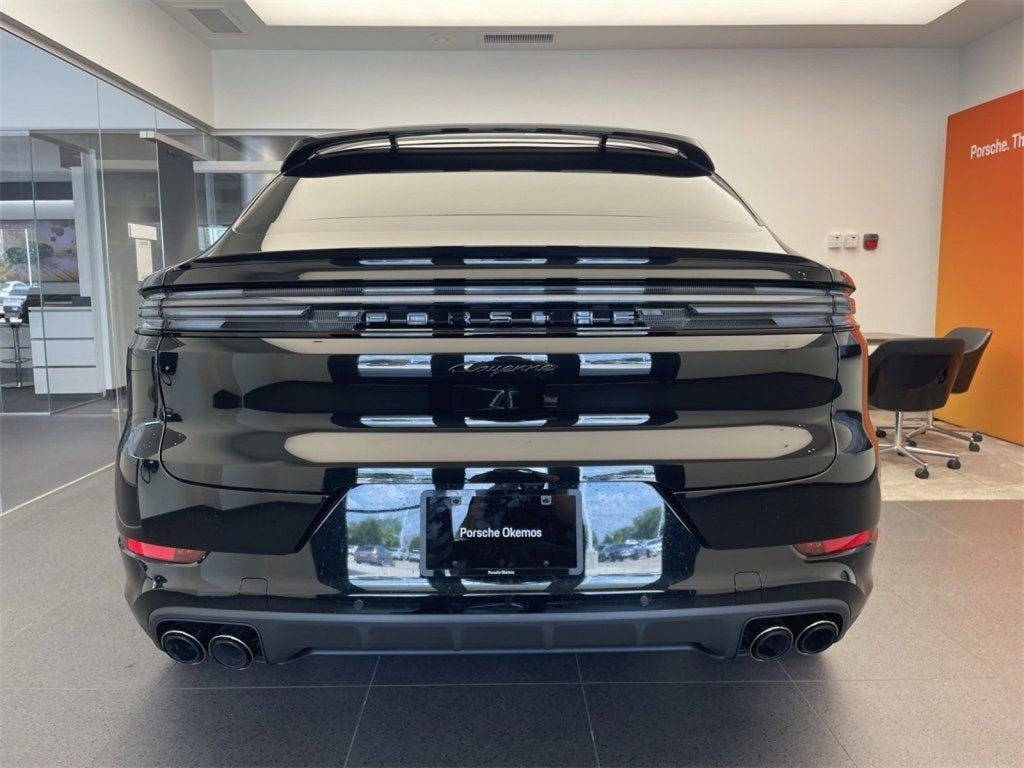 2025 Porsche Cayenne Base