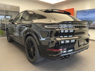 2025 Porsche Cayenne Base