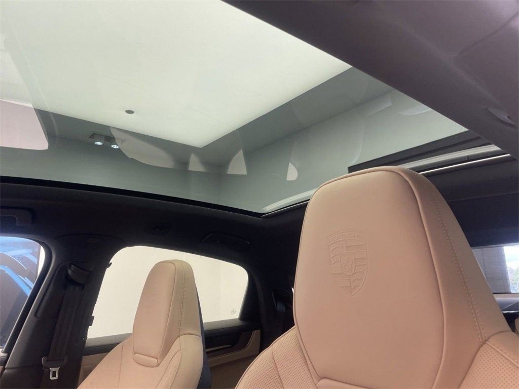 2025 Porsche Cayenne Base