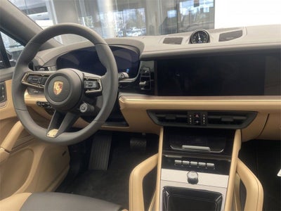 2025 Porsche Cayenne Base