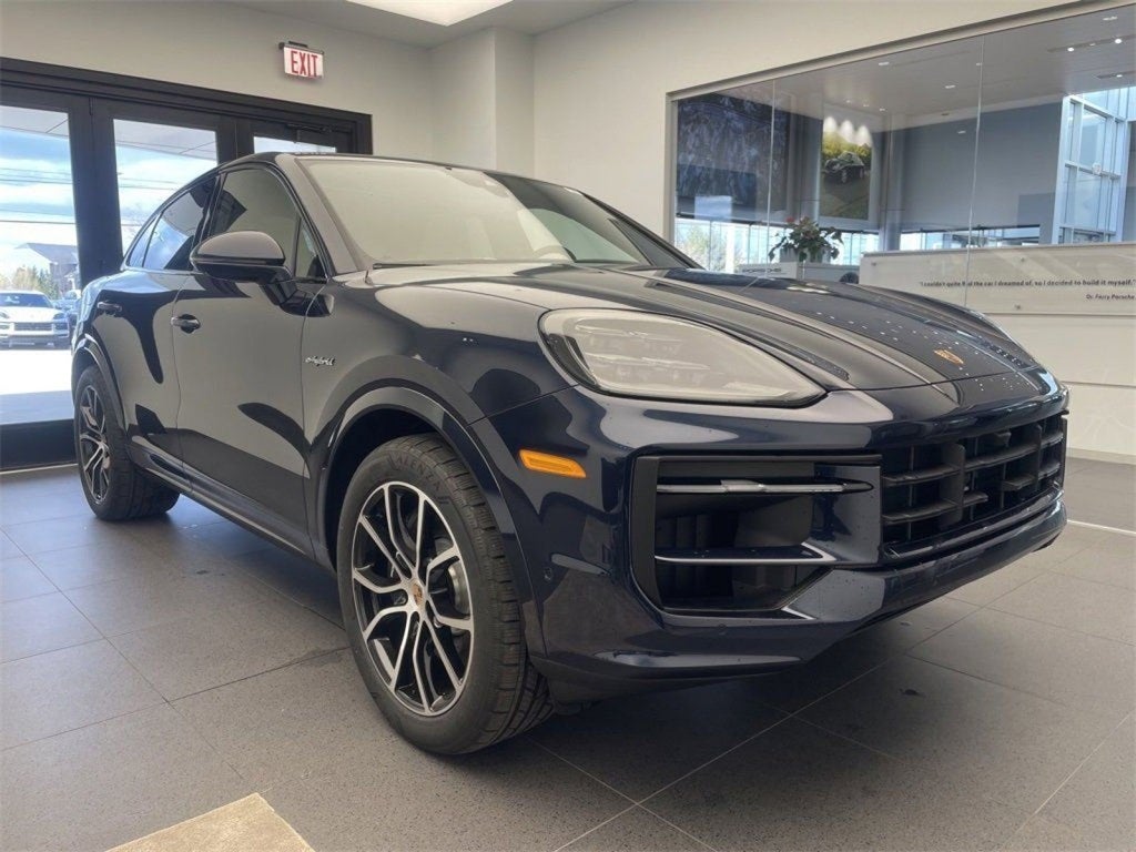 2025 Porsche Cayenne Base